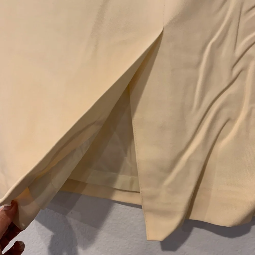 Christian Dior - Picture 10 of 12